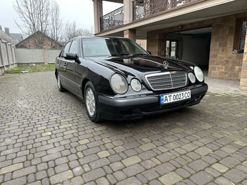 Авто Mercedes 220 2001 № 8338595