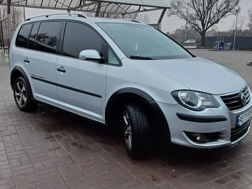 Авто Volkswagen Touran 2009 № 8338859