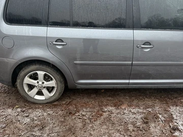 Авто Volkswagen Touran 2004 № 8339134