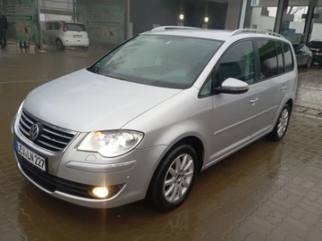 Авто Volkswagen Touran 2009 № 8339148