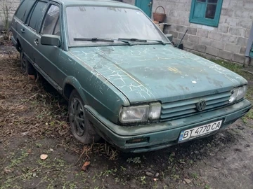 Авто Volkswagen Passat Variant 1987 № 8339334