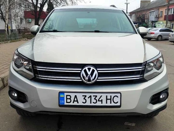 Авто Volkswagen Tiguan 2013 № 8339452