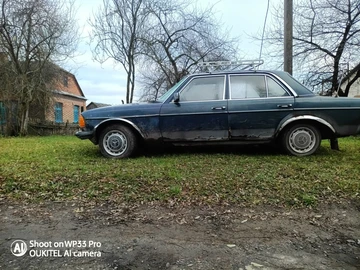 Авто Mercedes 240 1981 № 8339459