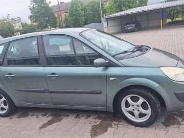 Авто Renault 4 2004 № 8340054