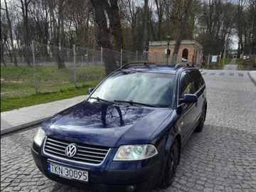 Авто Volkswagen Passat Variant 2003 № 8340235