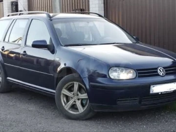 Авто Volkswagen Golf 2004 № 8340603