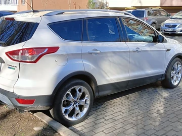 Авто Ford Escape 2014 № 8340636