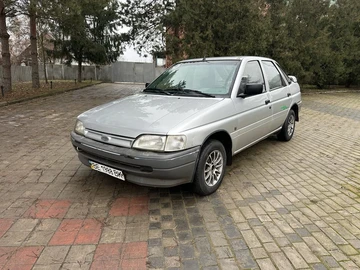 Авто Ford Escort 1995 № 8340866