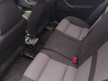 Авто Volkswagen Golf 2000 № 8341293