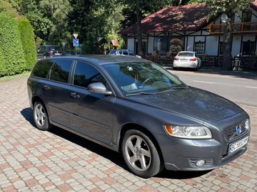 Авто Volvo V50 2012 № 8341438
