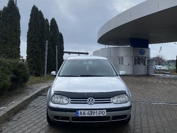 Авто Volkswagen Golf 2004 № 8341564