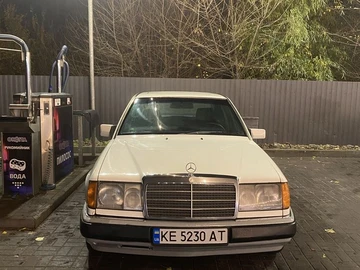 Авто Mercedes W124 1990 № 8341898