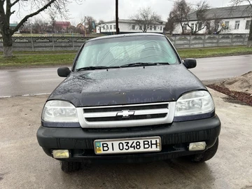 Авто Chevrolet Niva 2004 № 8342046