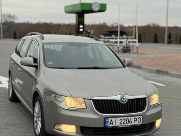 Авто Skoda Superb 2010 № 8342076