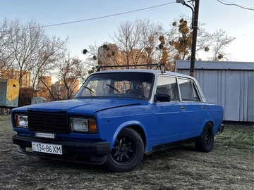 Авто ВАЗ 2107 1990 № 8342395