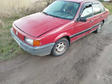 Авто Volkswagen Passat Sedan 1991 № 8342584