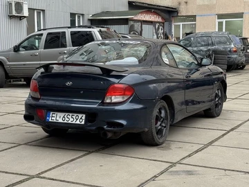 Авто Hyundai Coupe 2001 № 8342607