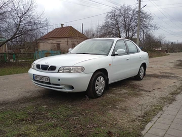 Авто Daewoo Nubira 1998 № 8342727