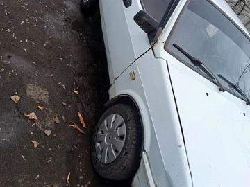 Авто ВАЗ 2109 1994 № 8342735
