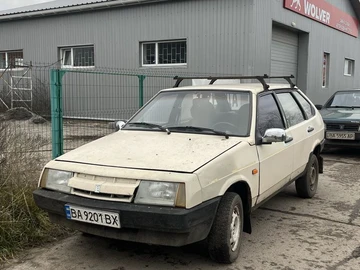 Авто ВАЗ 2109 1990 № 8342856