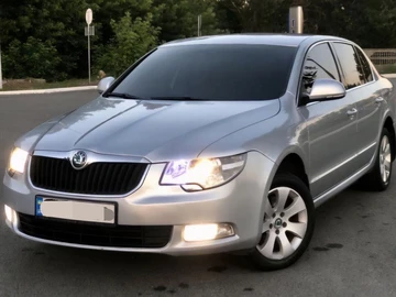 Авто Skoda Superb 2012 № 8342976