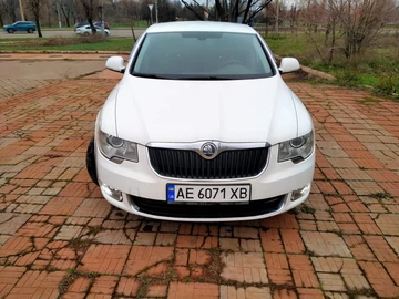 Авто Skoda Superb 2012 № 8343000