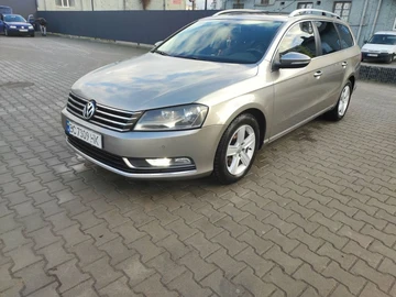 Авто Volkswagen Passat Variant 2014 № 8343127