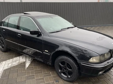 Авто BMW 5 Серия 1999 № 8343301