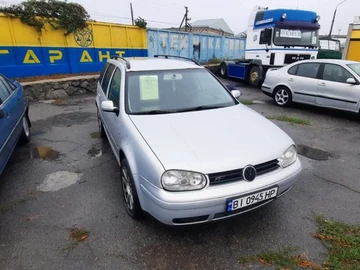 Авто Volkswagen Golf 2000 № 8343319