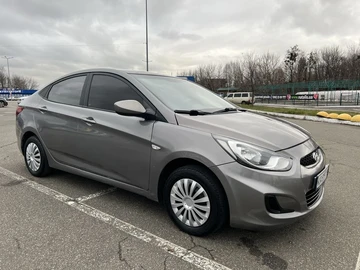 Авто Hyundai Accent 2017 № 8343500