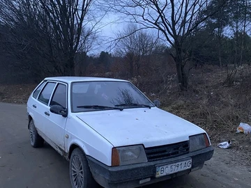 Авто ВАЗ 2109 1992 № 8343915