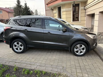 Авто Ford Kuga 2017 № 8344276