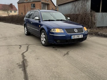 Авто Volkswagen Passat Variant 2001 № 8344396