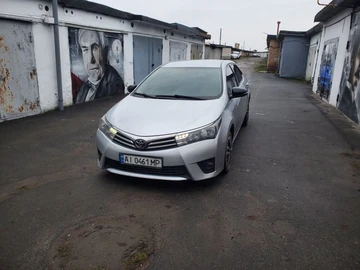 Авто Toyota Corolla 2015 № 8344775
