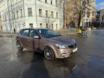 Авто KIA Cee X27 D 2012 № 8344835