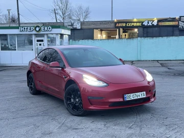 Авто Tesla Model 3 2018 № 8345099