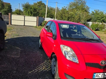 Авто Toyota Yaris 2009 № 8345108