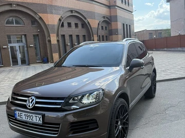 Авто Volkswagen Touareg 2013 № 8345114