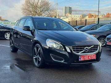Авто Volvo V60 2011 № 8345136