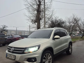 Авто Volkswagen Tiguan 2015 № 8345226