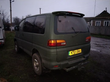 Авто Mitsubishi Delica 2003 № 8345325