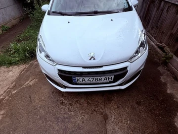 Авто Peugeot 208 2019 № 8345458