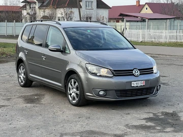 Авто Volkswagen Touran 2010 № 8346249