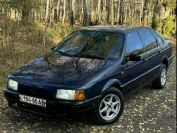 Авто Volkswagen Passat Sedan 1990 № 8346362