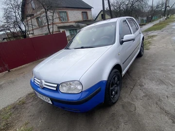 Авто Volkswagen Golf 2001 № 8346405