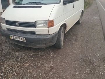 Авто Volkswagen Transporter 2000 № 8346610