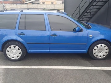 Авто Volkswagen Golf 2001 № 8346613