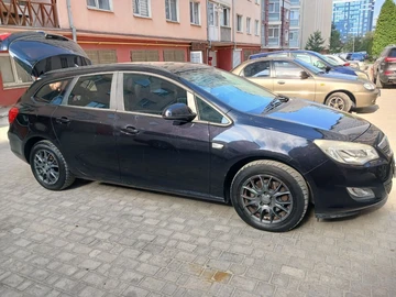 Авто Opel Astra 2011 № 8346791