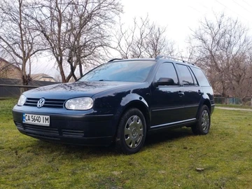 Авто Volkswagen Golf 2000 № 8346910