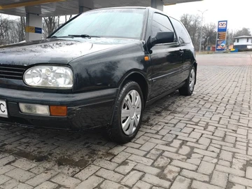 Авто Volkswagen Golf 1994 № 8346934